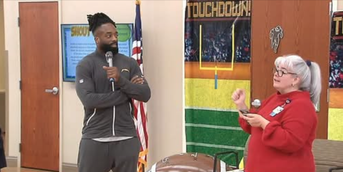 Andre Williams speaking at Fellowship Community